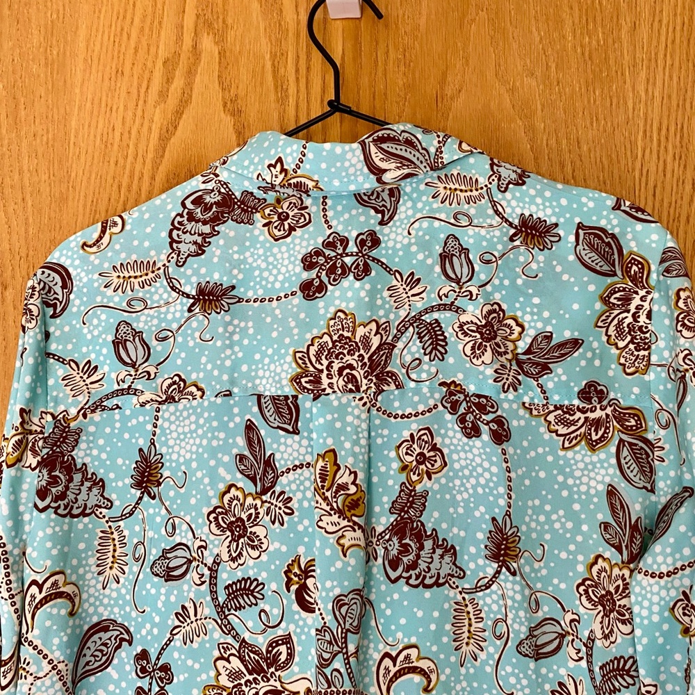 ๐ Liverpool Los Angeles Button Up Blouse - Picture 7 of 14